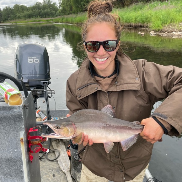 Meet your Posher, Cassy - Picture 3 of 4